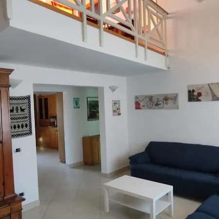 Daire Lucy's House Per Locazione Turistica Floransa